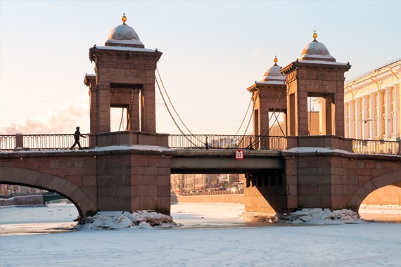 Il ponte Lomonosovsky San Pietroburgo